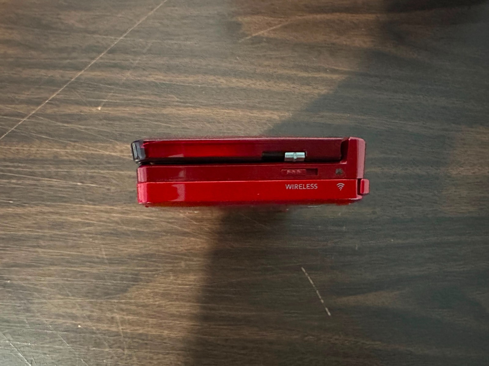 Nintendo 3DS with Stylus, Memory card and Charger – Flame Red