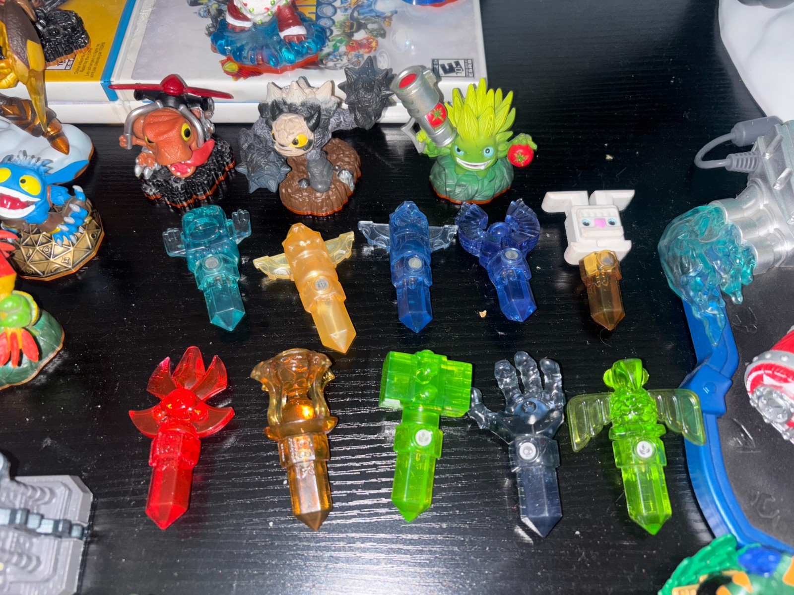 Skylanders collection with Flynn’s ship (not complete), 2 Portals, and 4 games