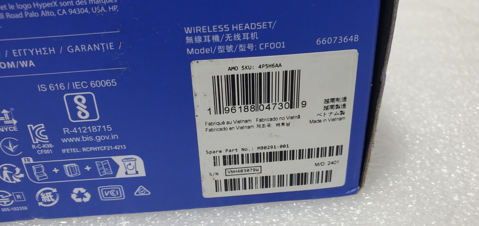 HyperX Cloud Flight Wireless Headphone Headset Black Blue PS5 PS4 Gaming SEALED.