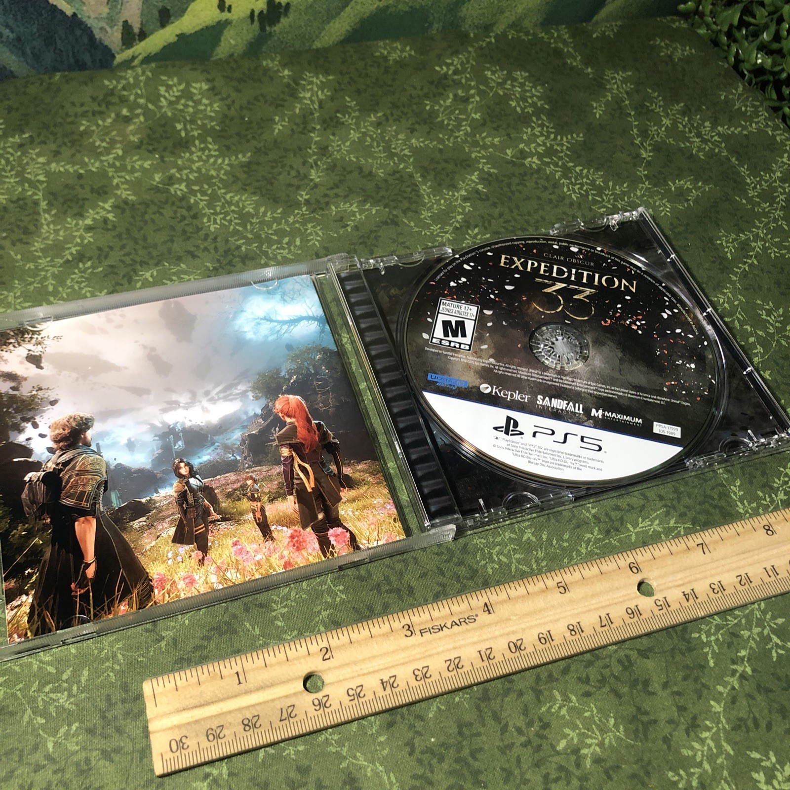 Clair Obscur: Expedition 33 PS5 – with Custom PS1 Case WORKS