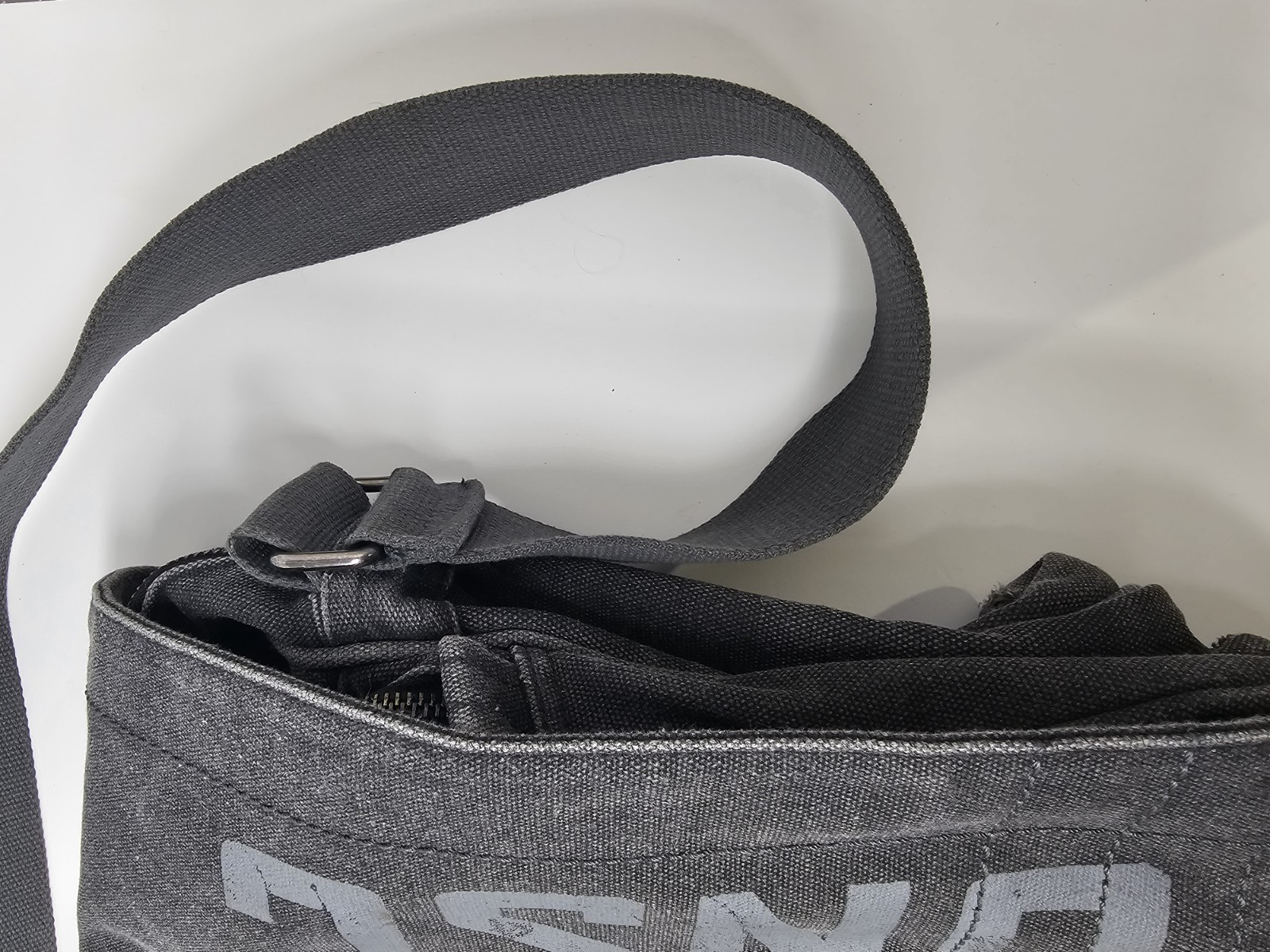 RARE 2007 UNSC Microsoft Halo 3 XBOX Gray Canvas Messenger Bag Master Chief