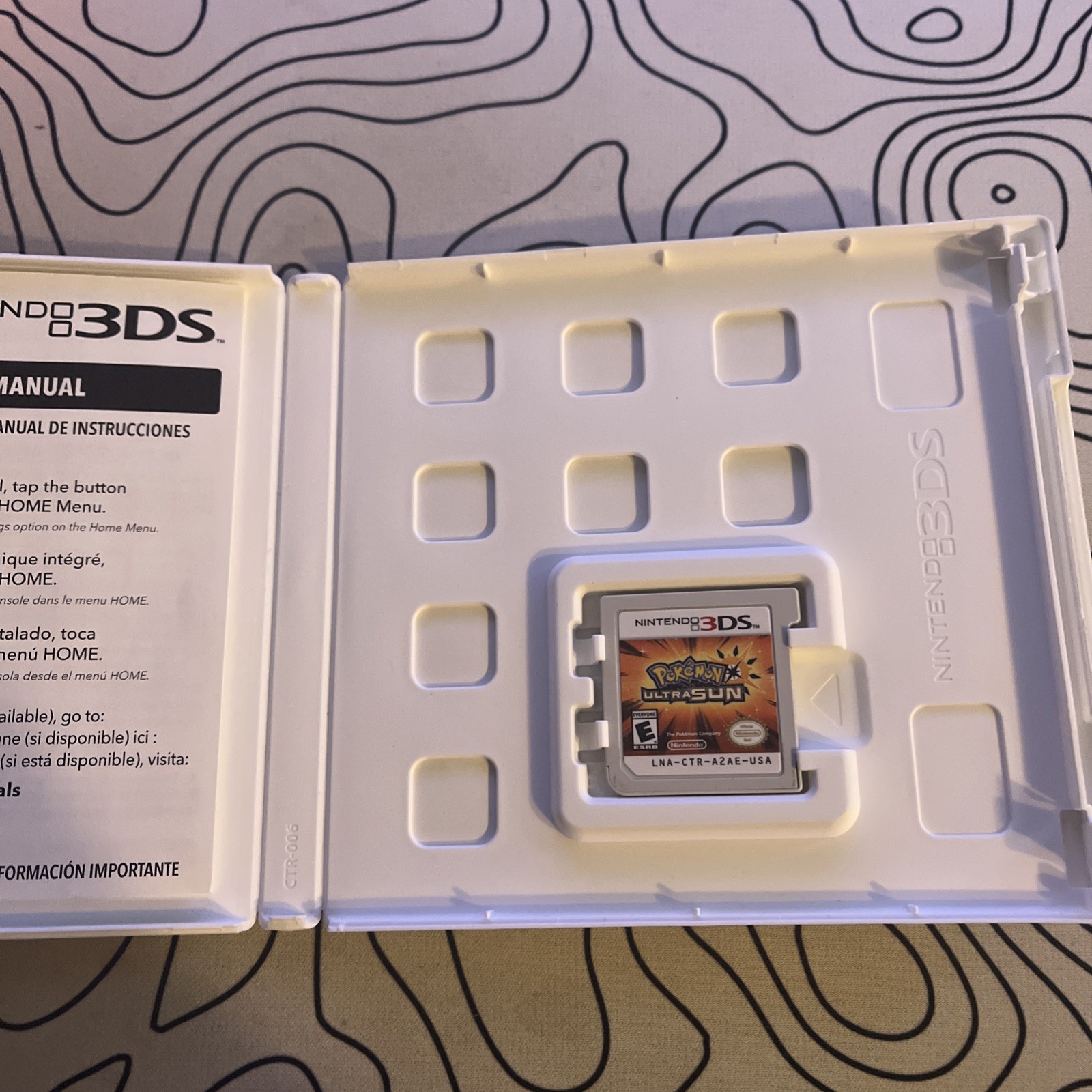 Nintendo 2DS XL White/Orange Cib With 4 Pokémon Games Sun Ultrasun Omega Ruby X