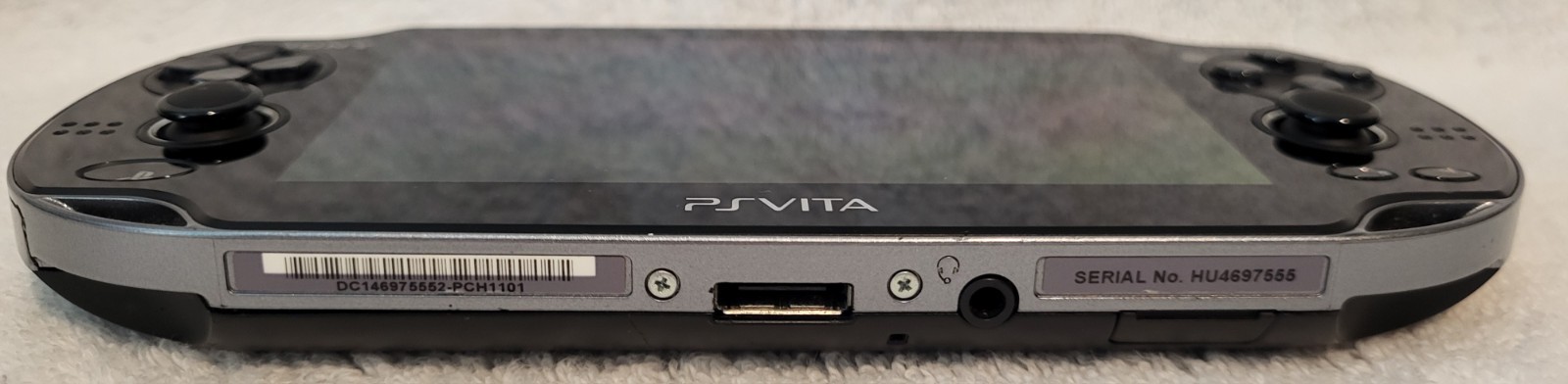 Sony PlayStation Vita PS Vita PCH-1101 Console Gaming System W USB Charger Cable