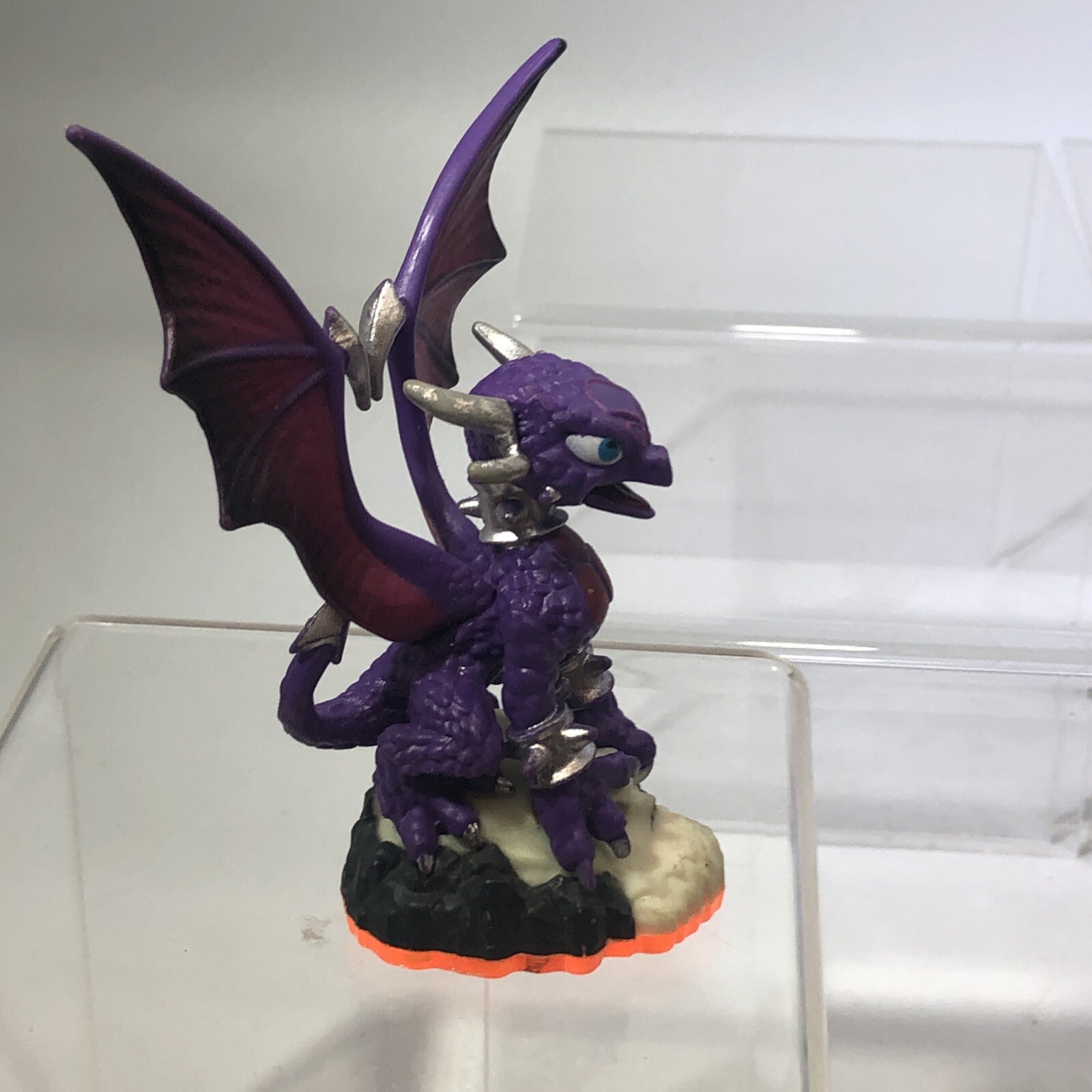 Lot of 6 Skylanders Figures Eruptor, Stealth Elf, Cynder, Gill Grunt, & More