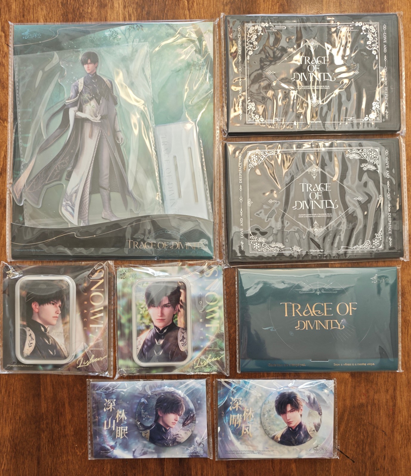 Official Love and DeepSpace Zayne Trace of Divinity Set