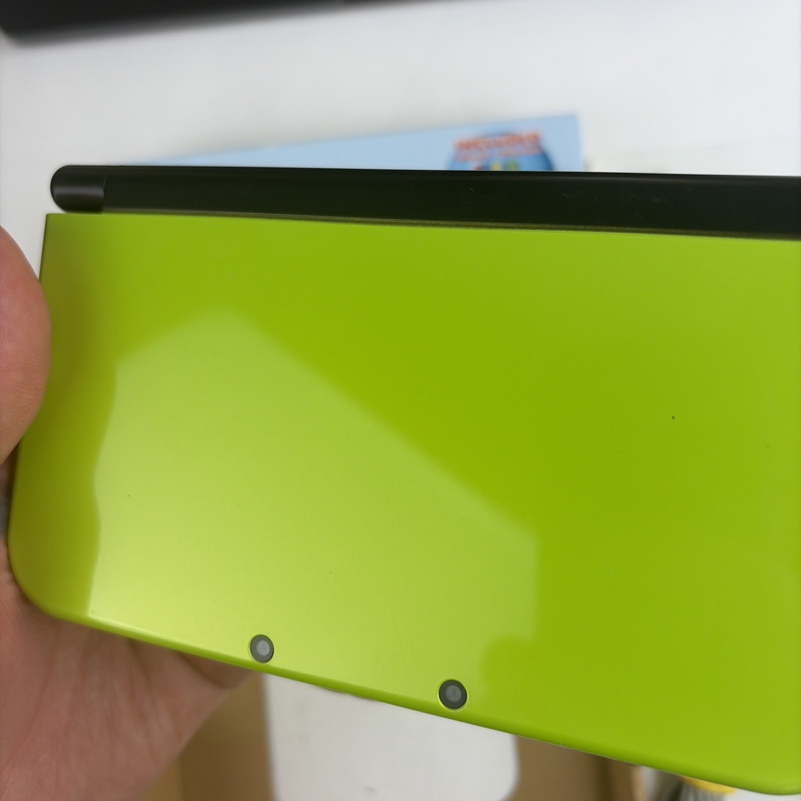 New Nintendo 3DS XL Lime Green Super Mario World Edition Complete Box US Model