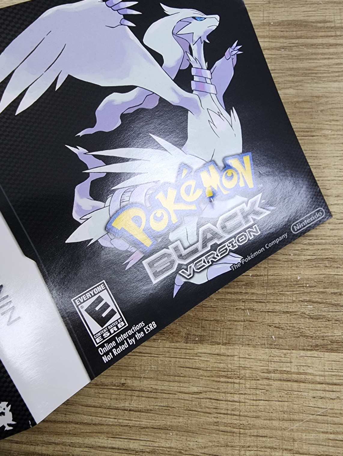 COVER MANUAL INSERTS ONLY – NO GAME – POKEMON BLACK- NINTENDO DS