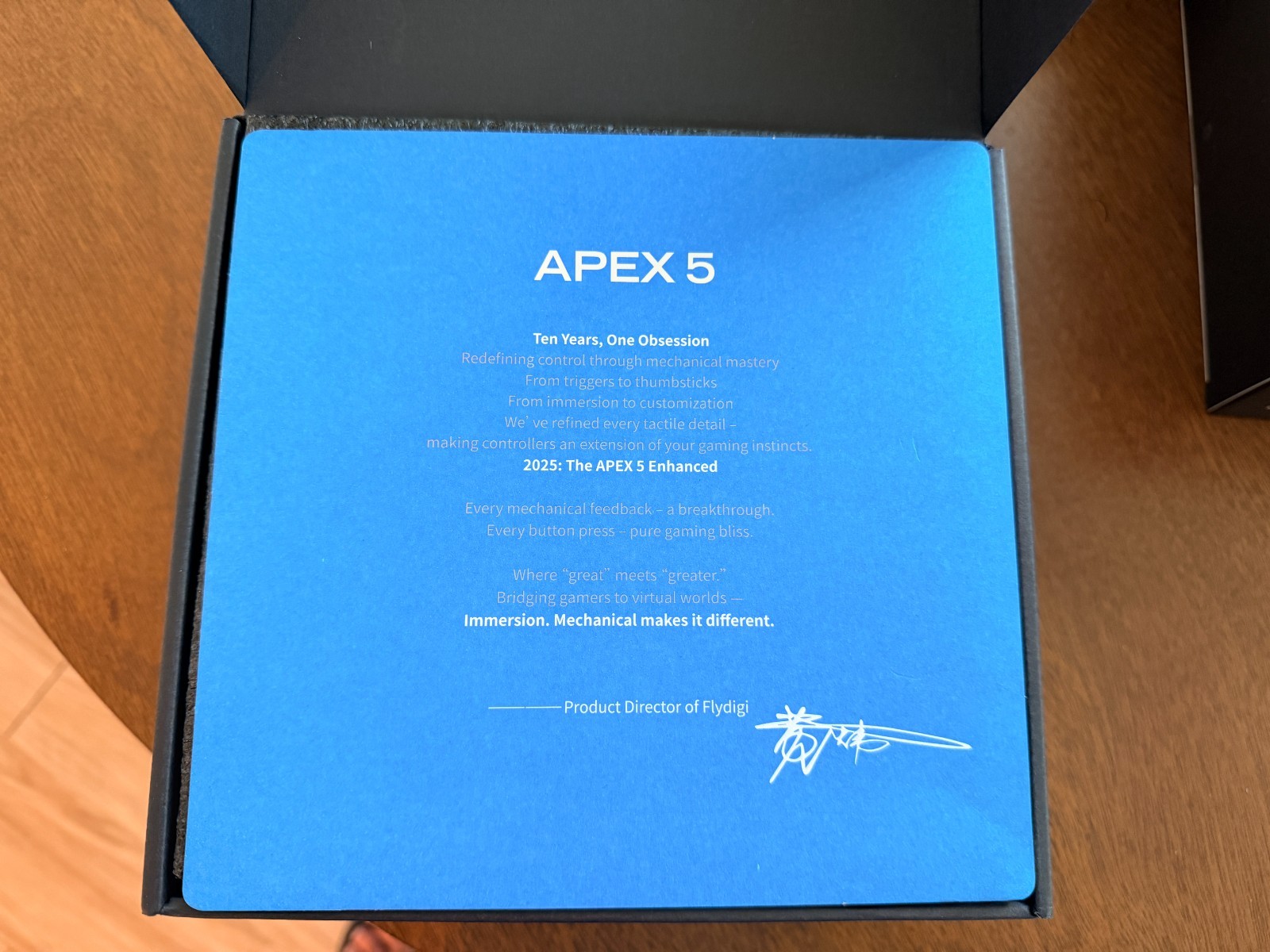 Flydigi Apex 5 Wireless Game Controller Gamepad with Charger dock for PC