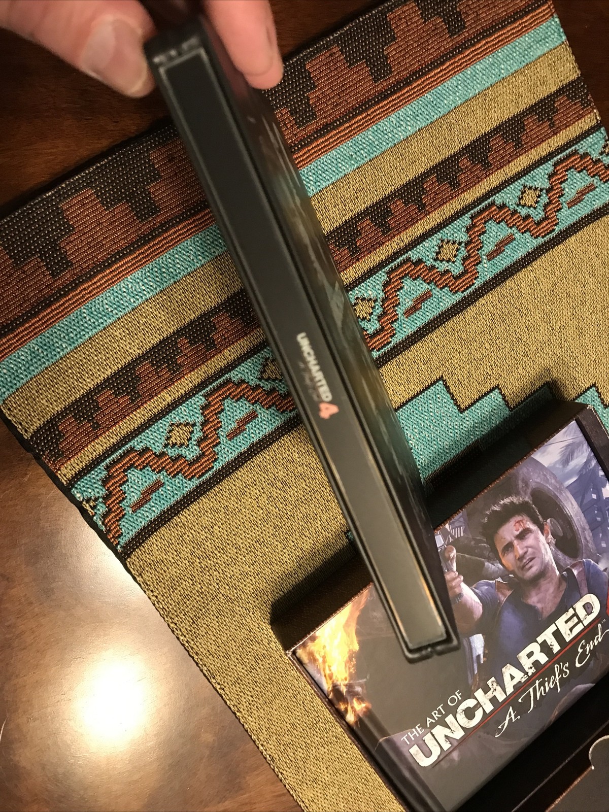 Uncharted 4: A Thief’s End (PS4, 2016) Special Edition