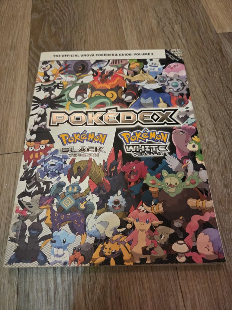 Pokemon Black White Unova Pokedex Guide Book