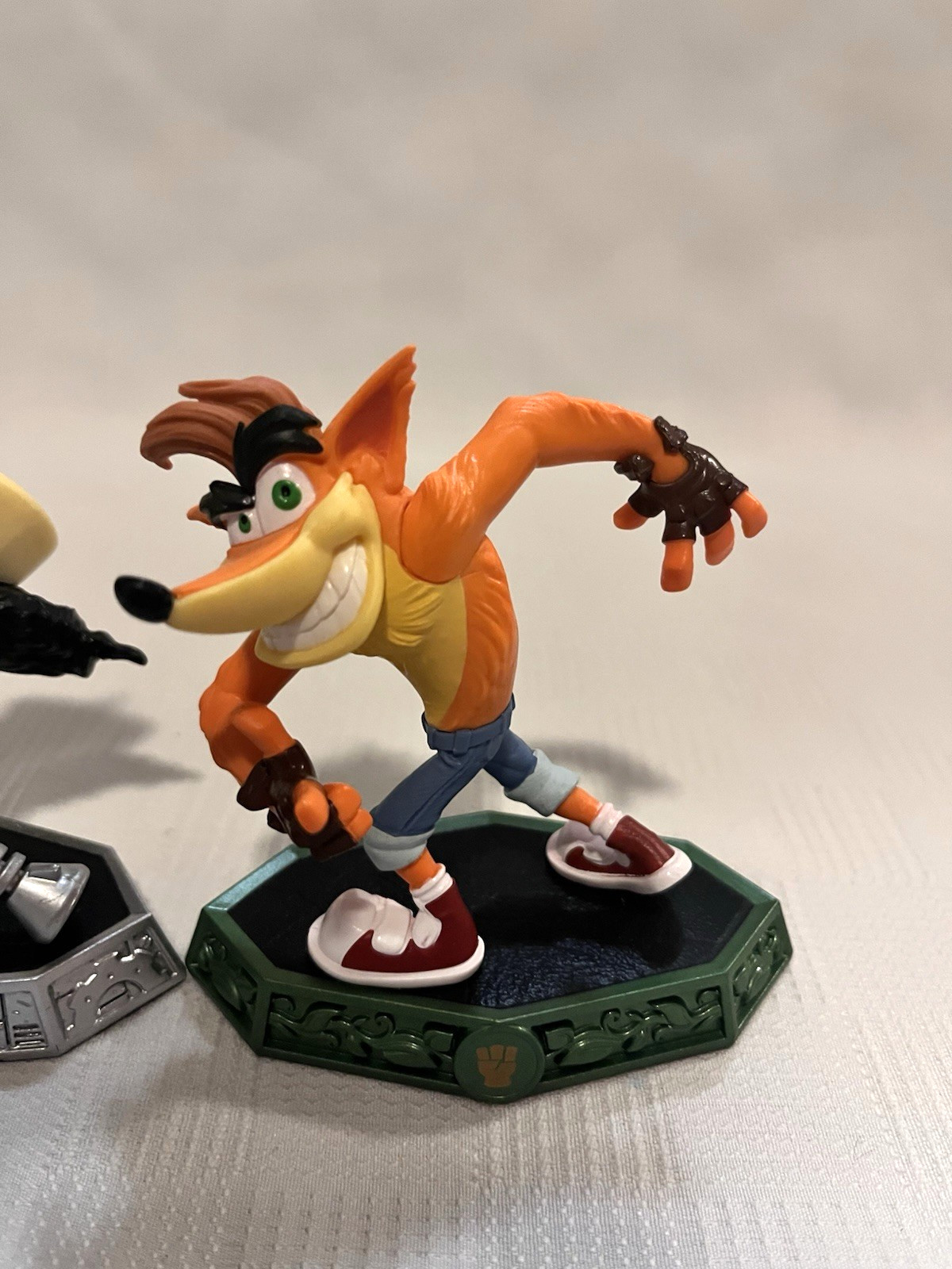 Skylanders Imaginators Crash Bandicoot and Dr. Neo Cortex Lot of 2 Figures