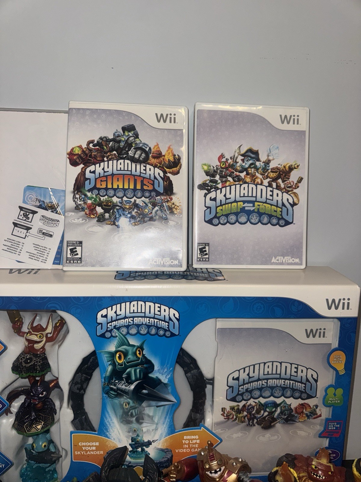 Activision Skylanders Spyro’s Adventure, Giants And Swap Force Wii lot of 28