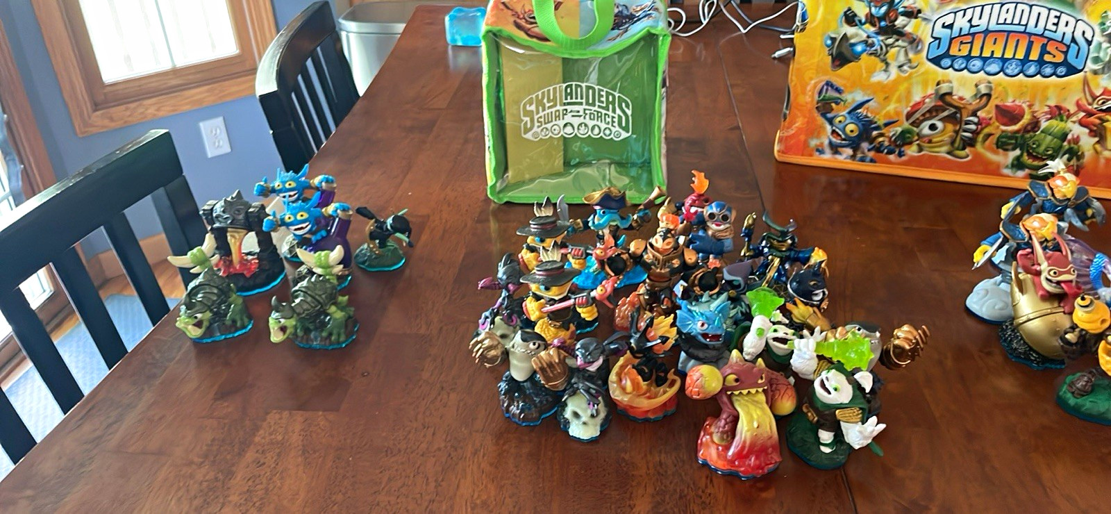 Skylanders Giants Kaos Character Figure Lot w/ Portal of Power & Carrying Case
