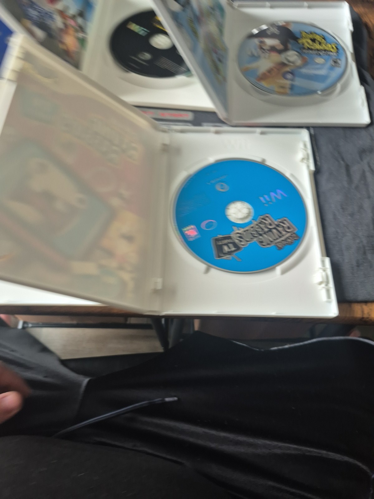 Nintendo Wii RAYMAN RAVING RABBIDS 5 Game CollectionFUN