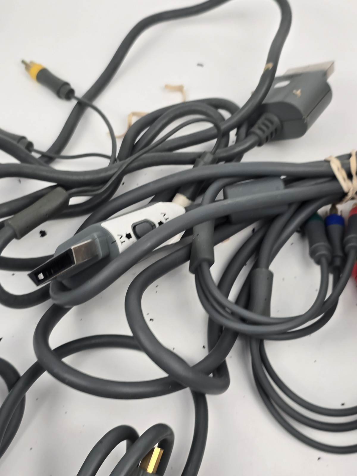 Lot of OEM Microsoft Xbox 360 Component HD AV Cables RCA Video Audio Cords