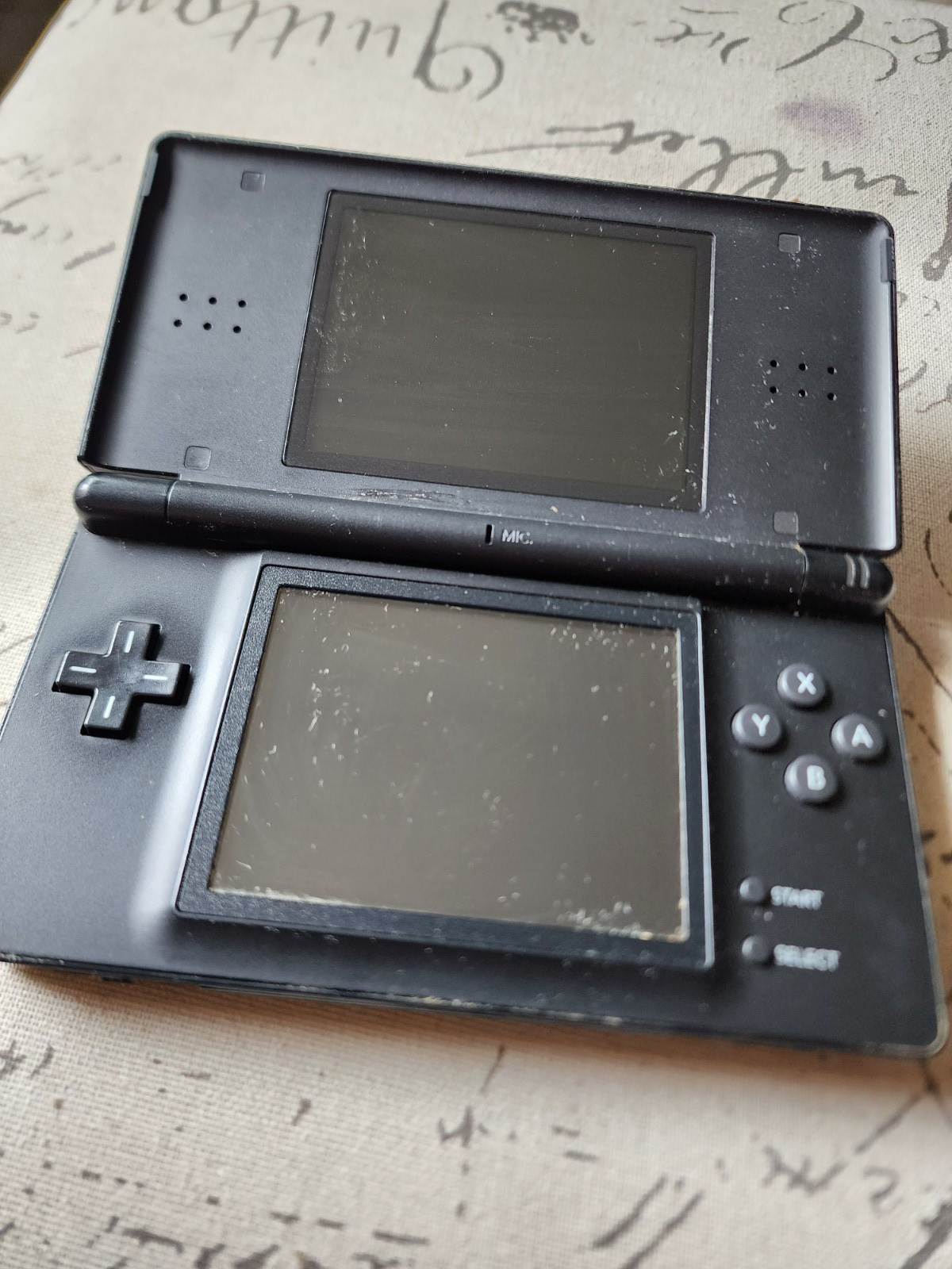 Nintendo DS Lite 32MB Handheld System – Black (USG-001)