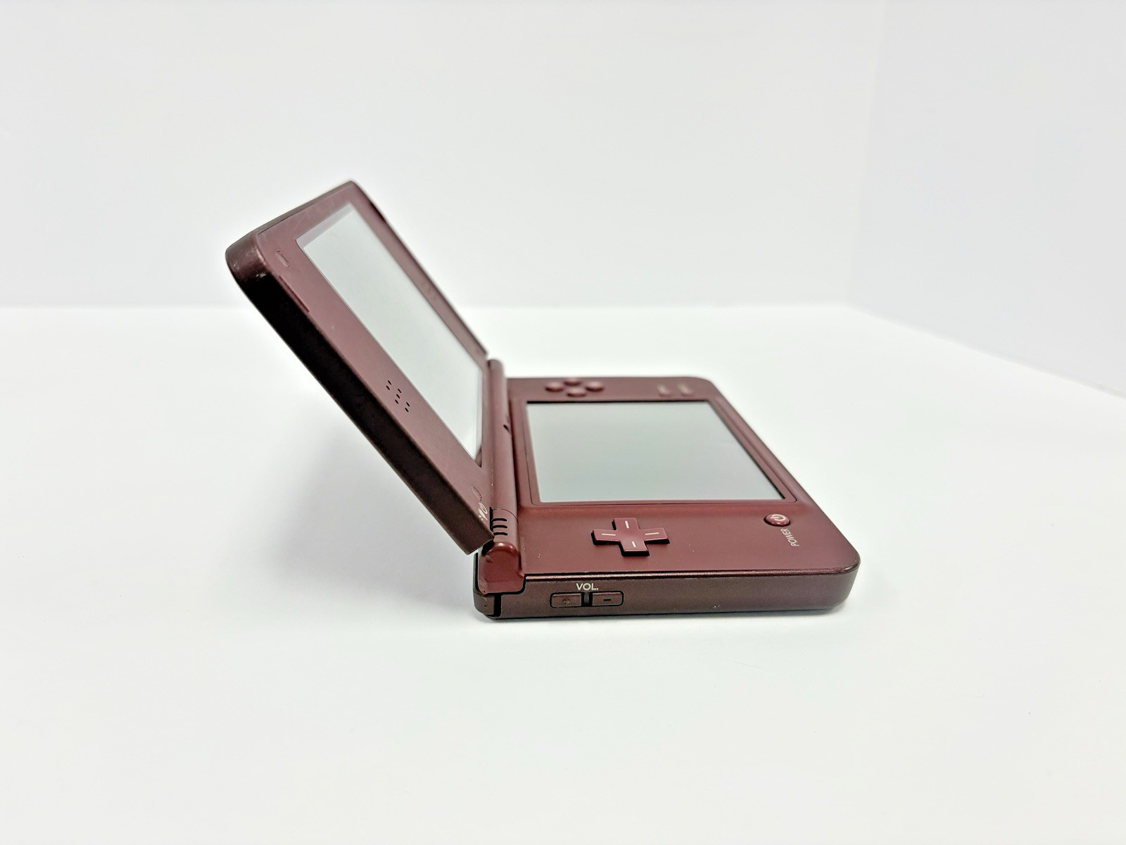Nintendo DSi XL Handheld – Burgundy
