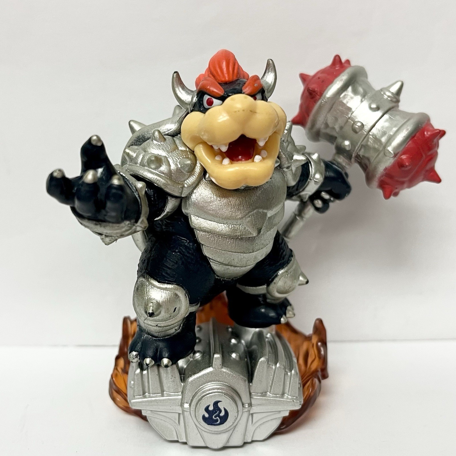 Skylanders Amiibo Dark Hammer Slam Bowser & Dark Clown Cruiser