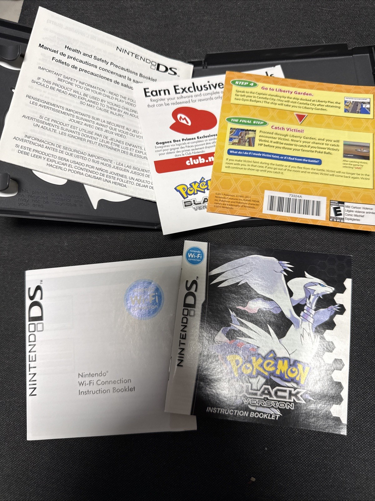 Pokemon: Black Version (Nintendo DS, 2011)