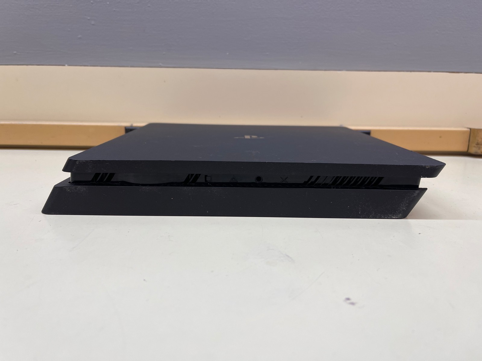 Sony PlayStation 4 Slim PS4 CUH-2015A 500GB Black w/ Gold Controller Used