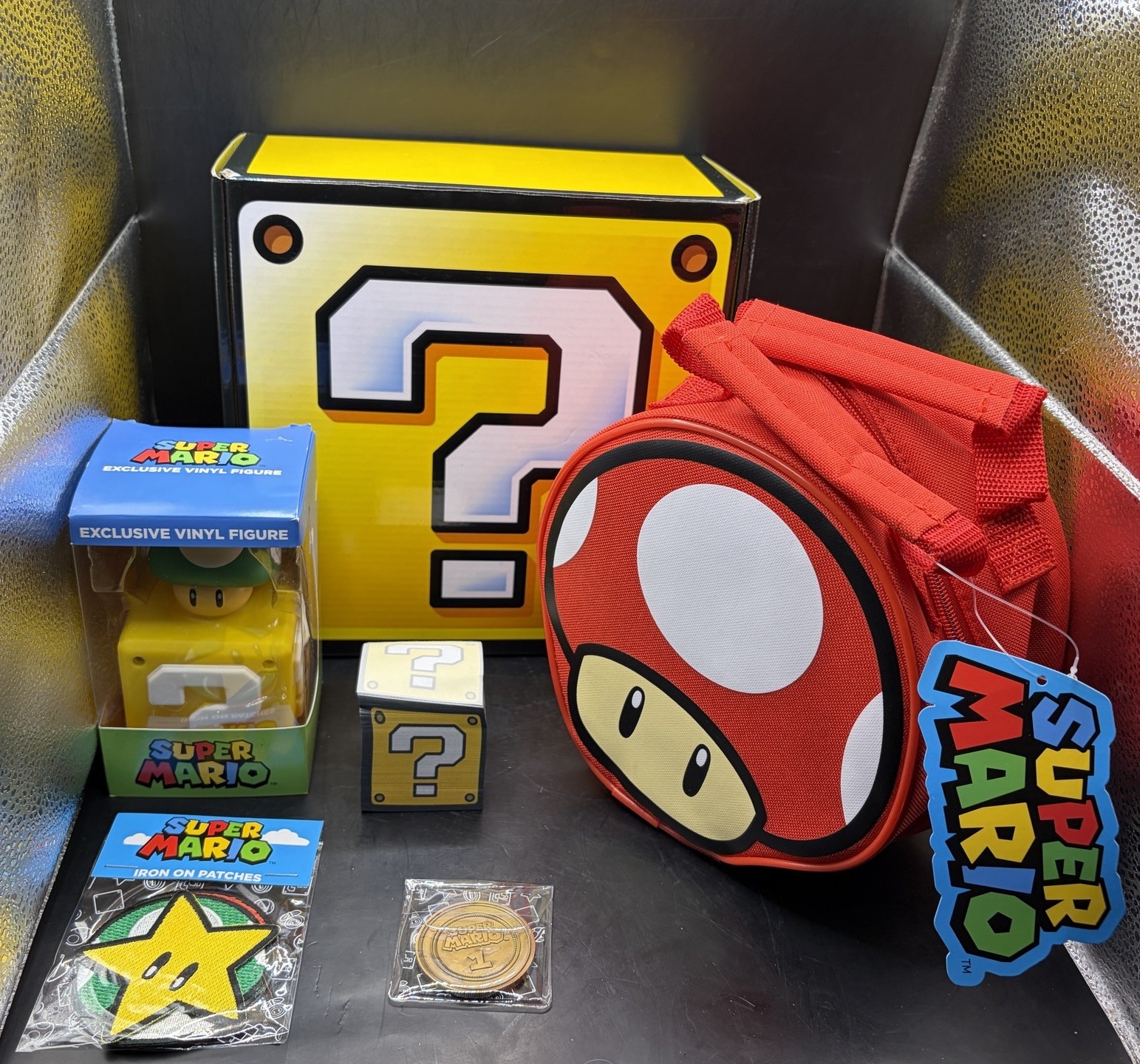 Nintendo Super Mario CultureFly Mystery Block Lunch Box Notepad Figure Open Box