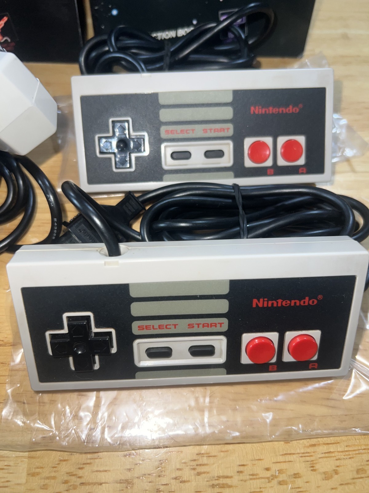 Nintendo NES 1986 DELUXE SET BOX Set ROB Robot CIB SERVICED + PLAY TESTED! NICE!