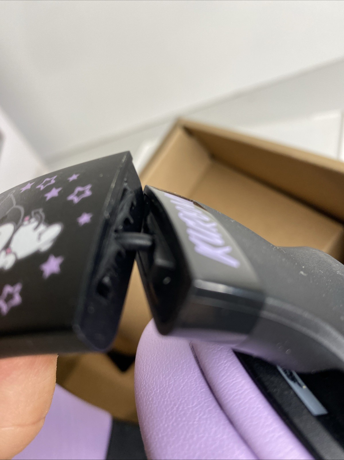 Razer Kraken Kitty V2 BT – Kuromi Edition Headset – See Pics – Read Me