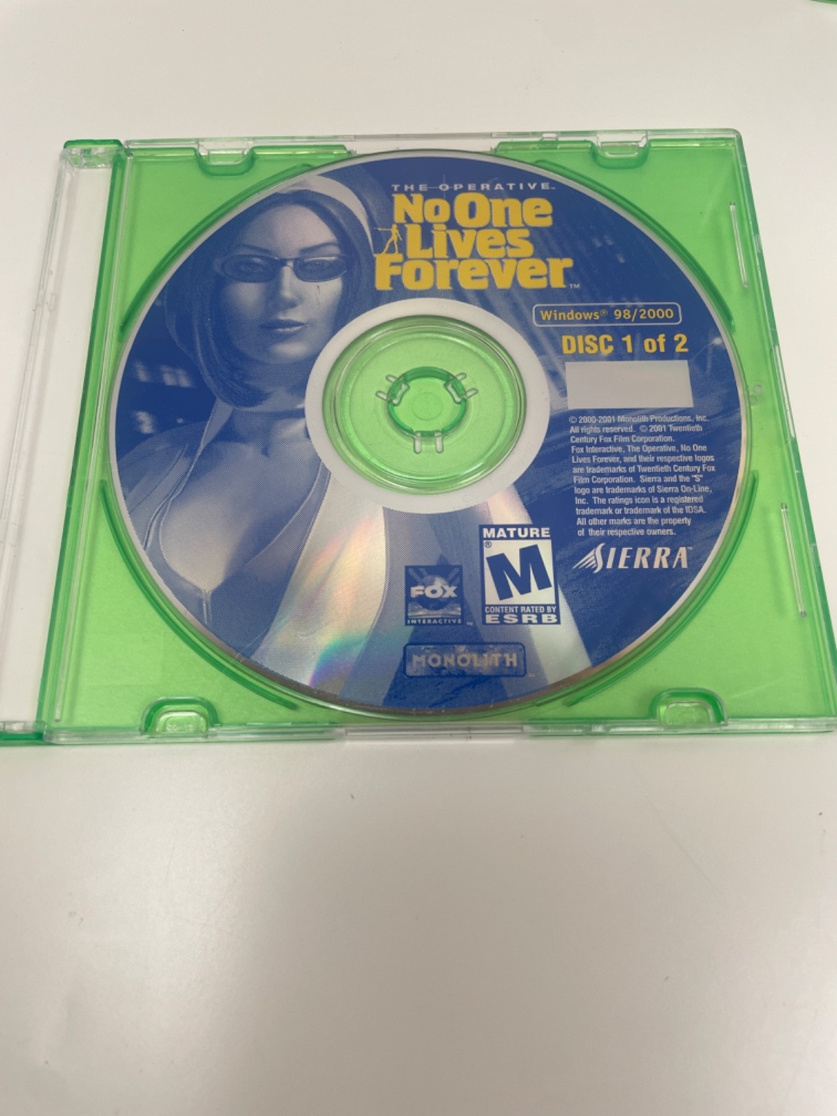 The Operative No One Lives Forever PC Game 2001 w/ strategy guide, music CD
