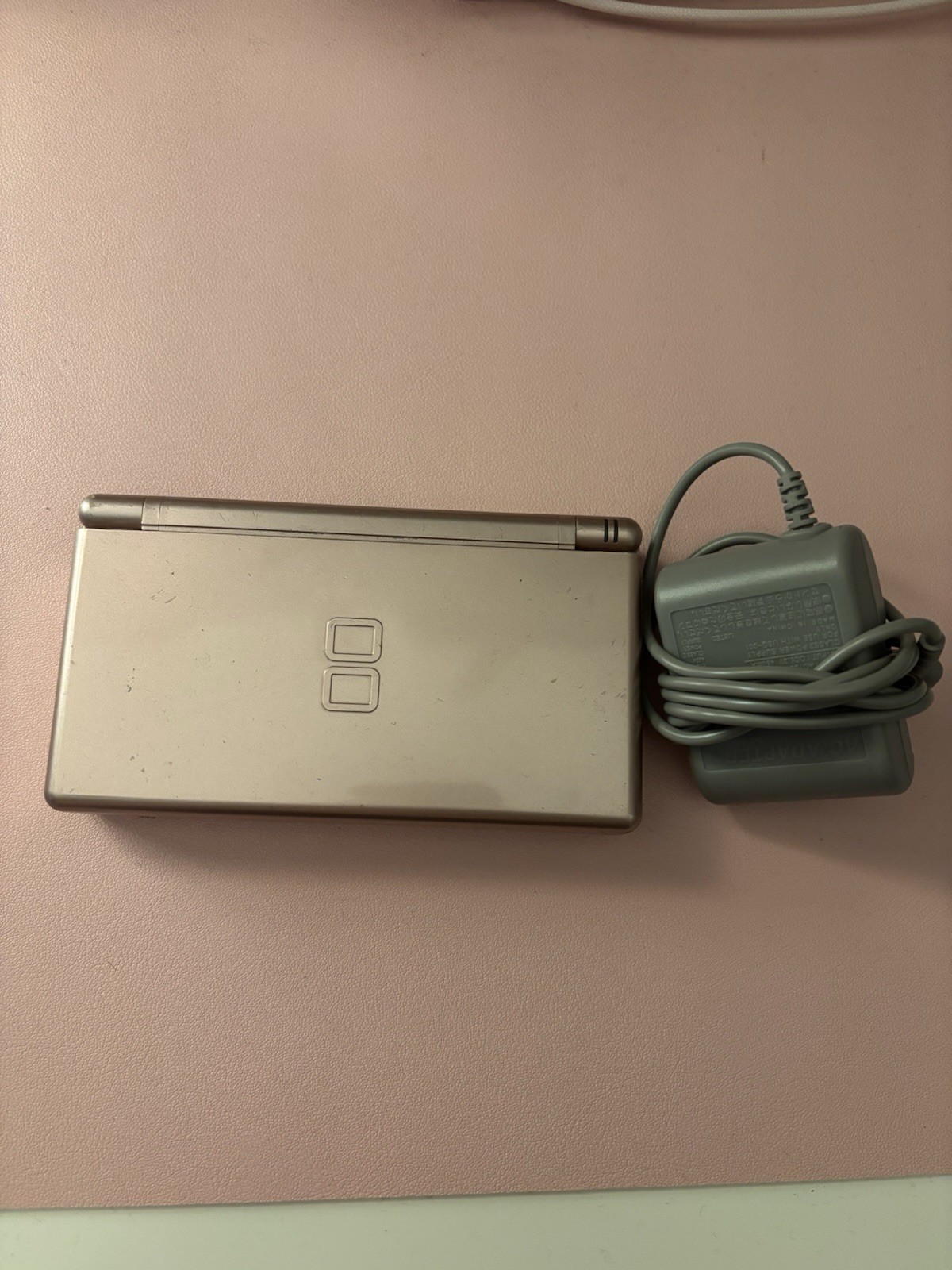 Nintendo DS Lite, Pink Handheld System USG-001 w/ Charger!