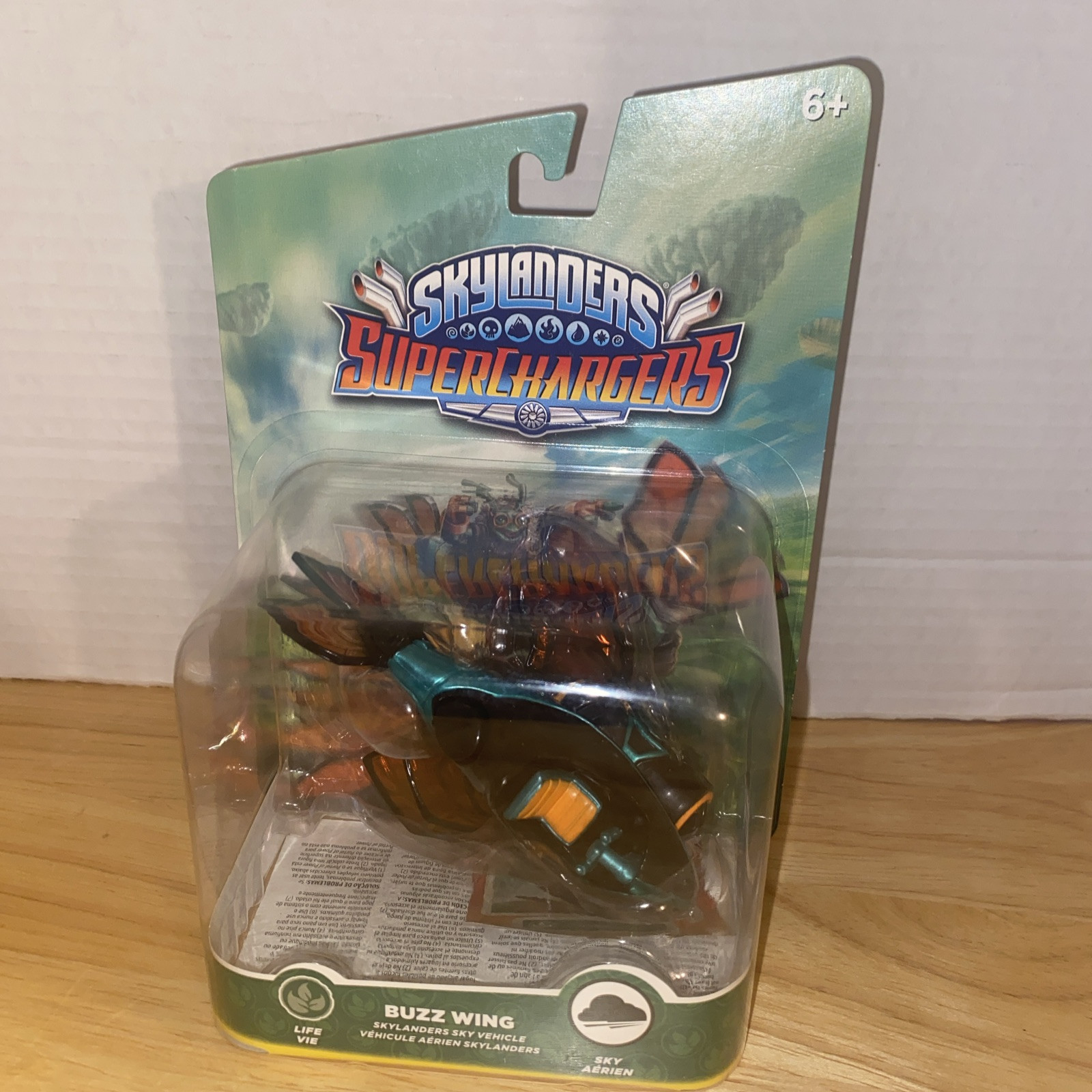 BNIB Skylanders Superchargers Buzz Wing Sky Vehicle Figure