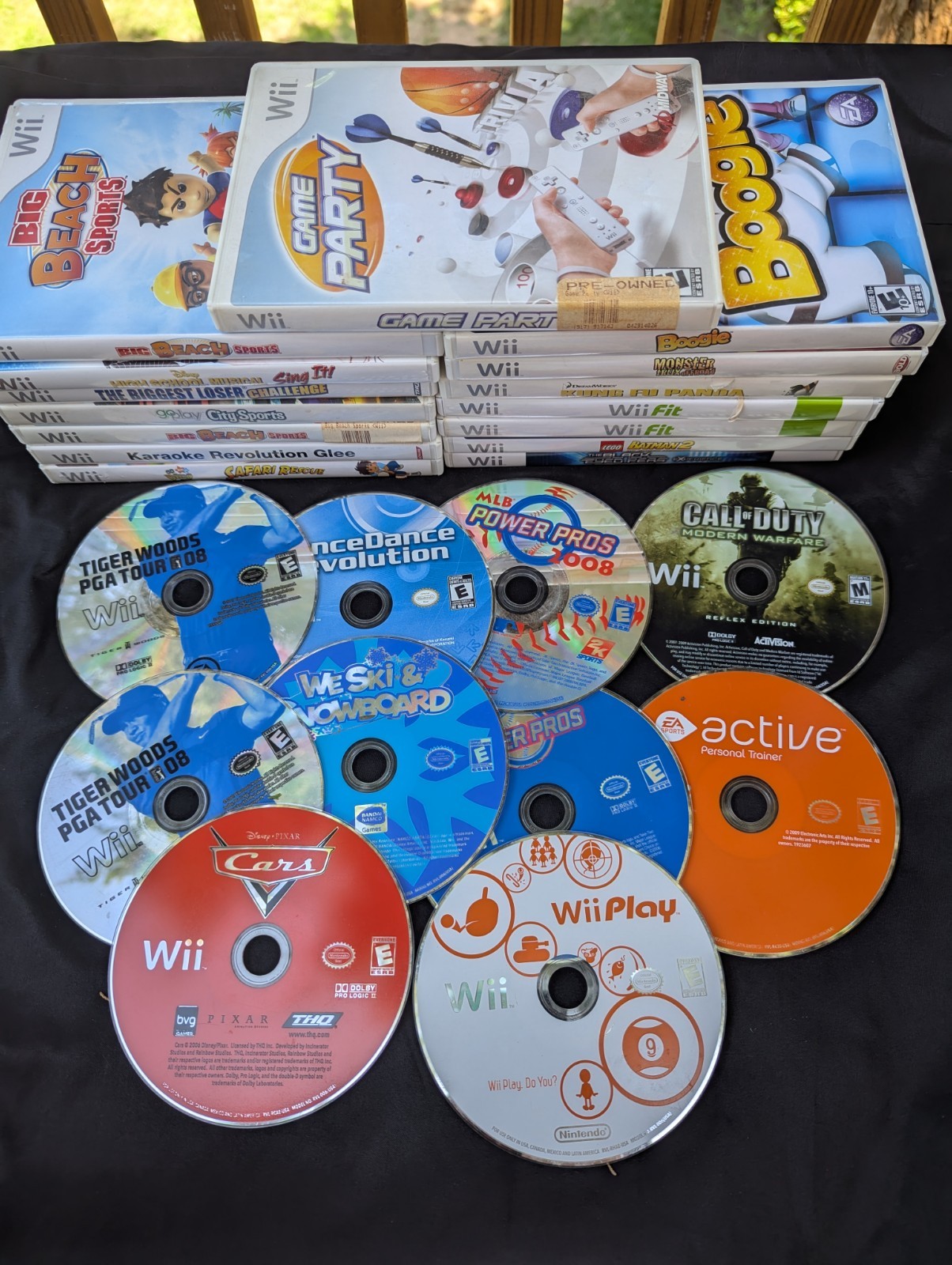 Nintendo Wii Video Game Lot x25 Mixed Cases Disc Only Tested Working