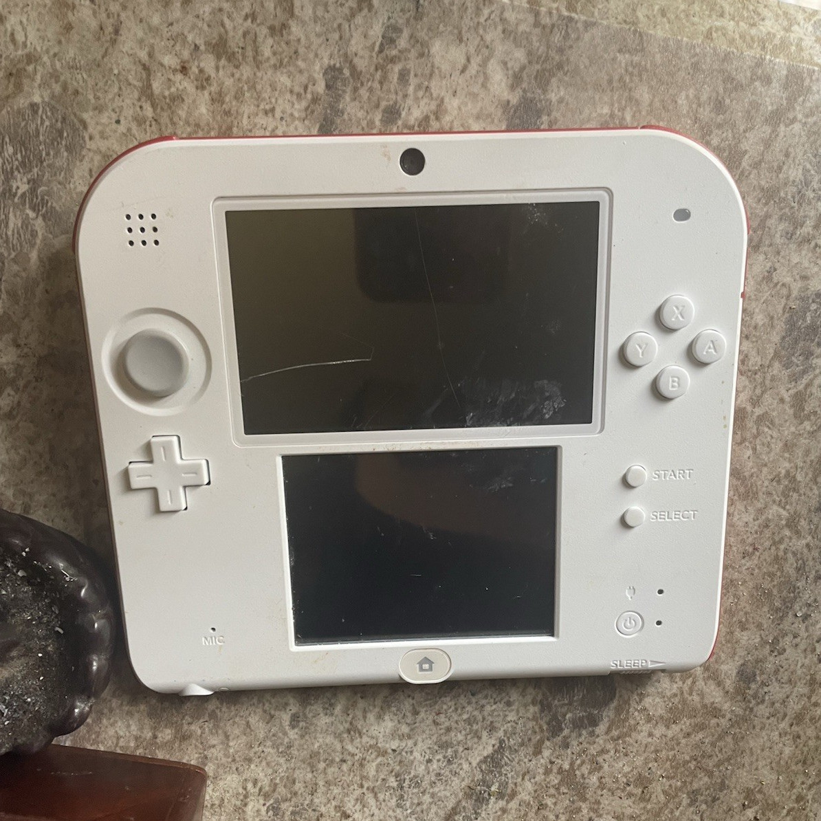 Nintendo 2DS Handheld System White/Red Wi-Fi Capability Headphone Jack