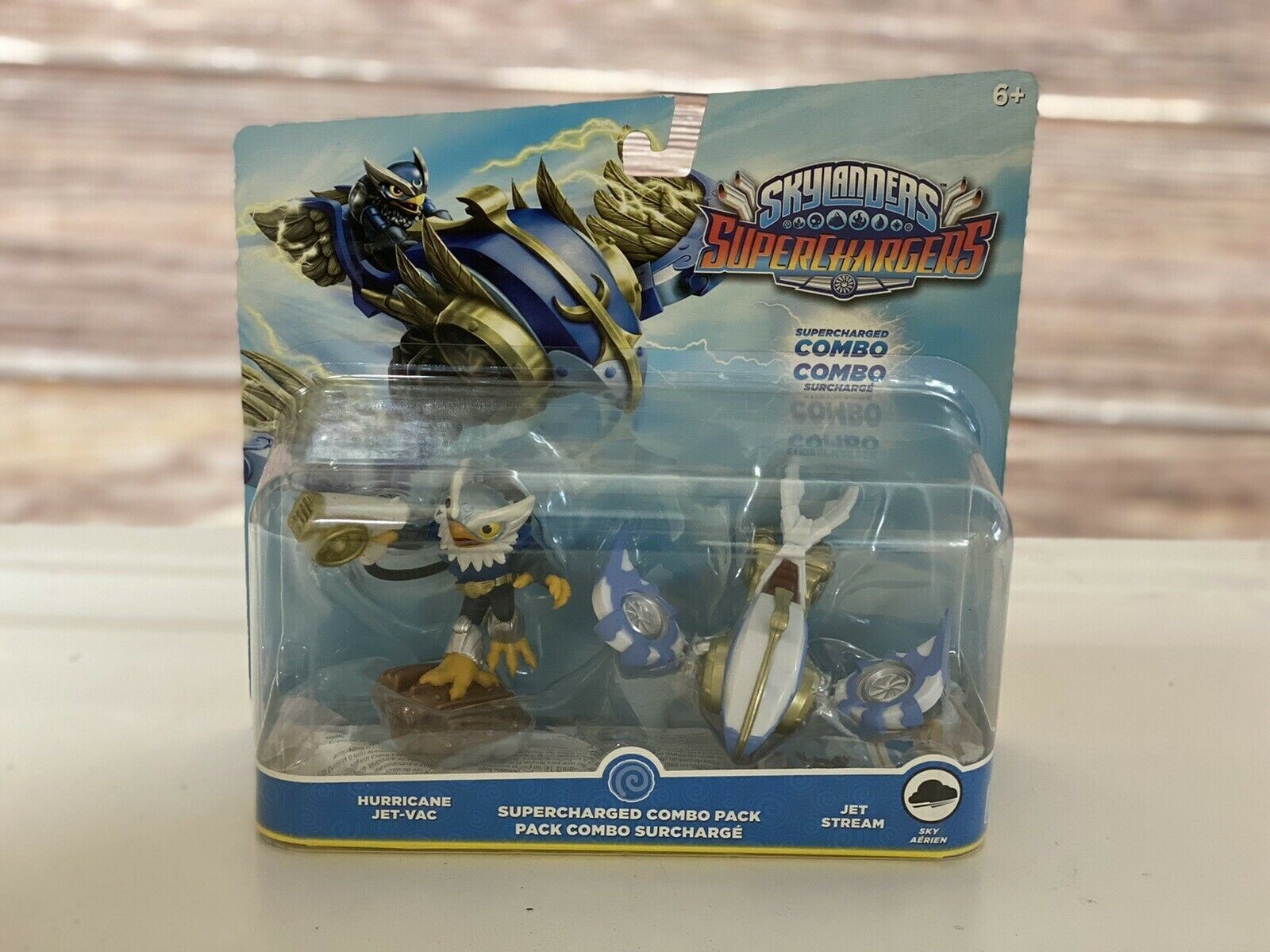 Skylander Super Chargers Hurricane Supercharged Combo Pack (NEW DENTED BOX)