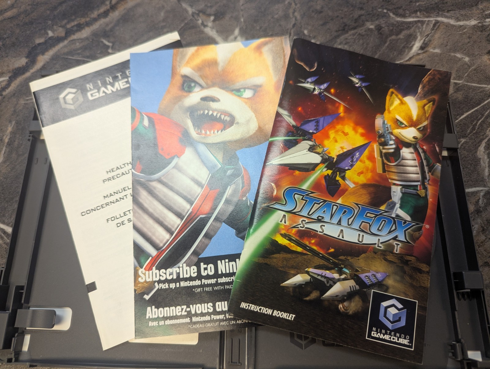 NICE! Star Fox: Assault (Nintendo GameCube, 2005) Complete! TESTED!