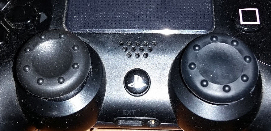 Sony PS4/PS5 PlayStation Silicone gel Rubber Thumb Grip Caps Lot of 4 grips