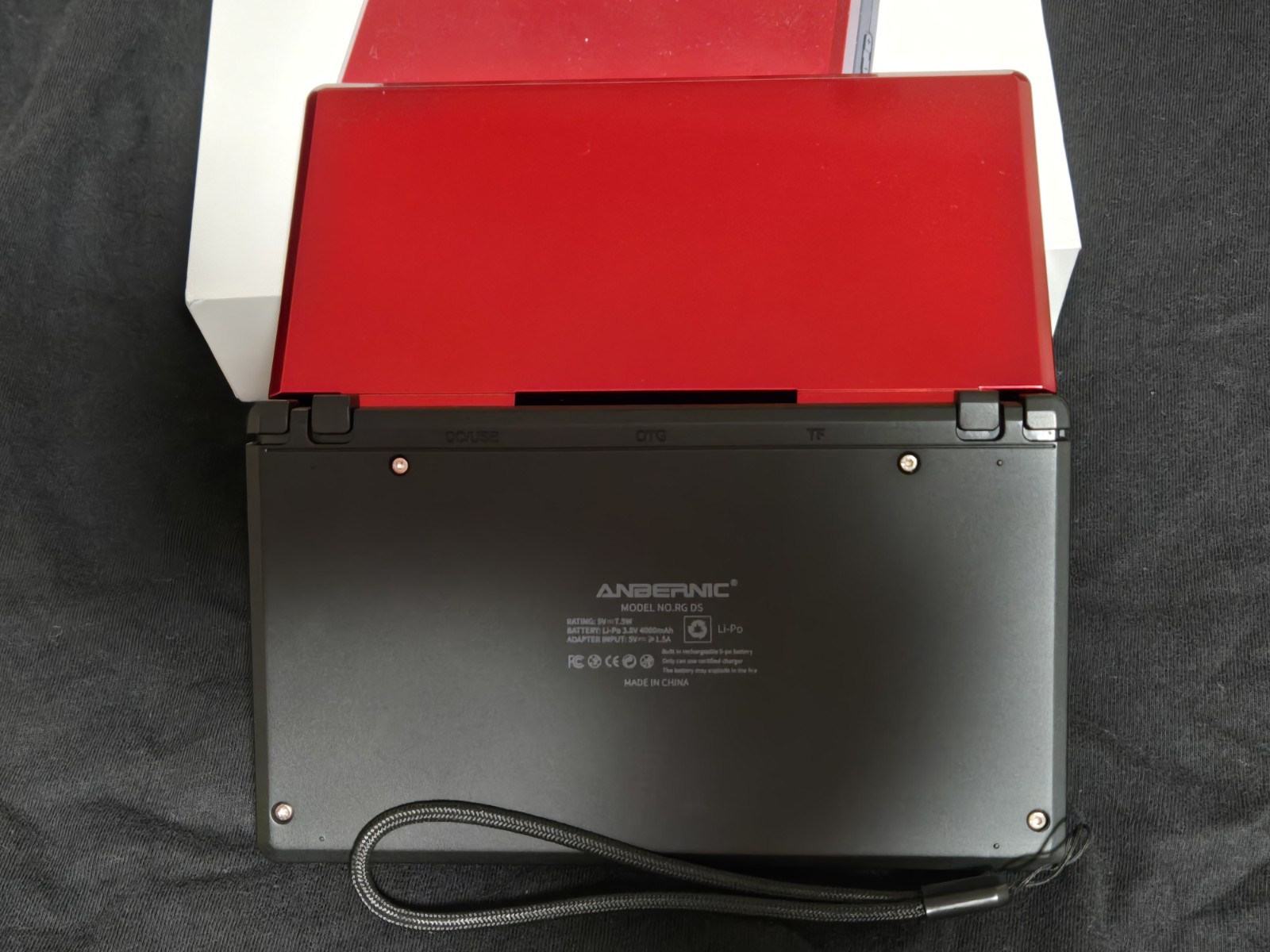 Anbernic RG DS – Red (Glossy Variant)