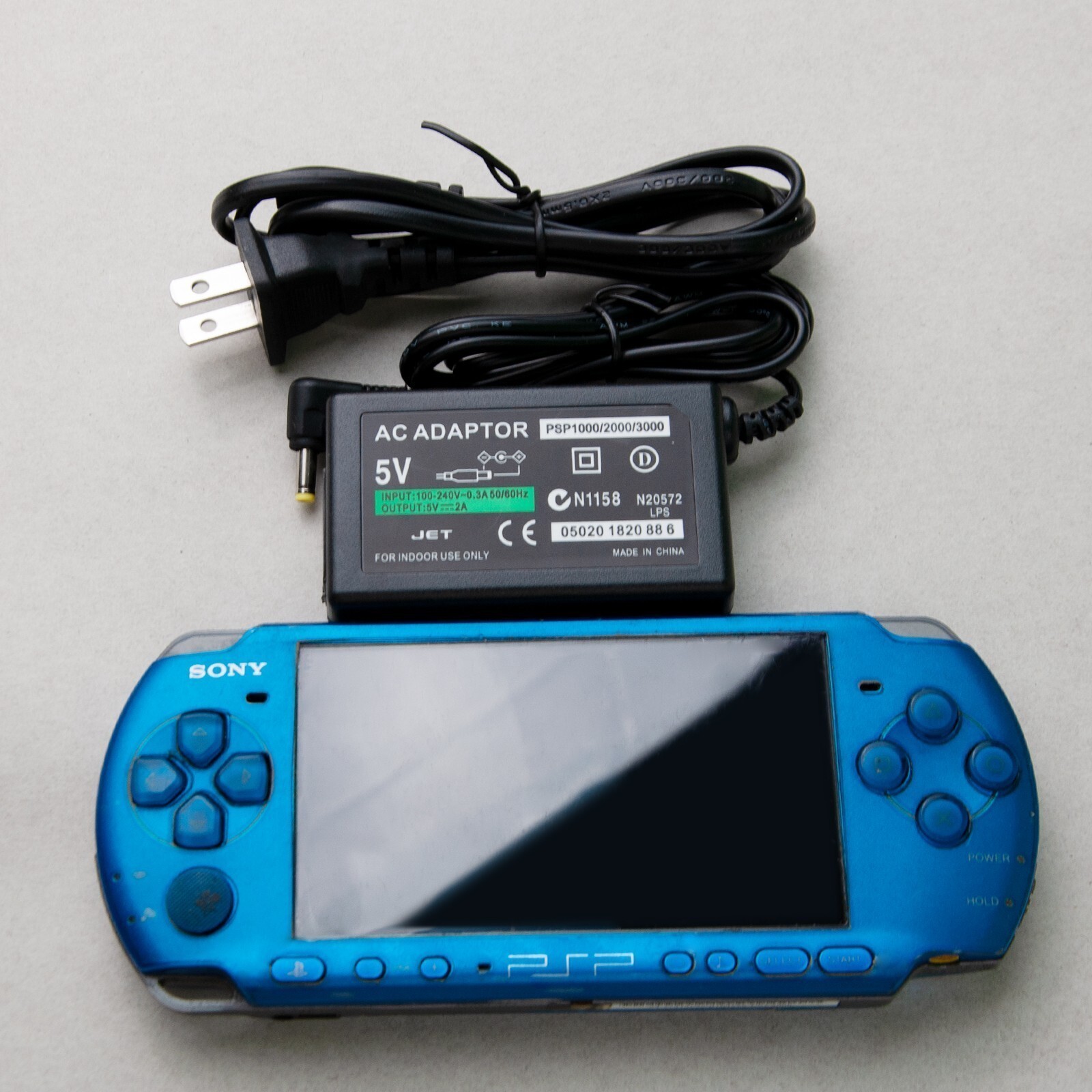Sony PlayStation PSP 3000 Console 32GB & Charger/New Battery Region Free