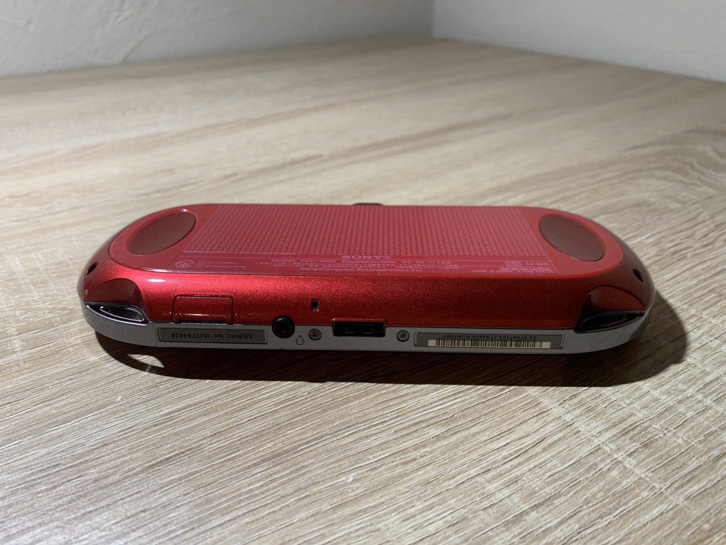 0867 Sony PlayStation PS Vita PCH-1000 Cosmic Red Very Good TESTED