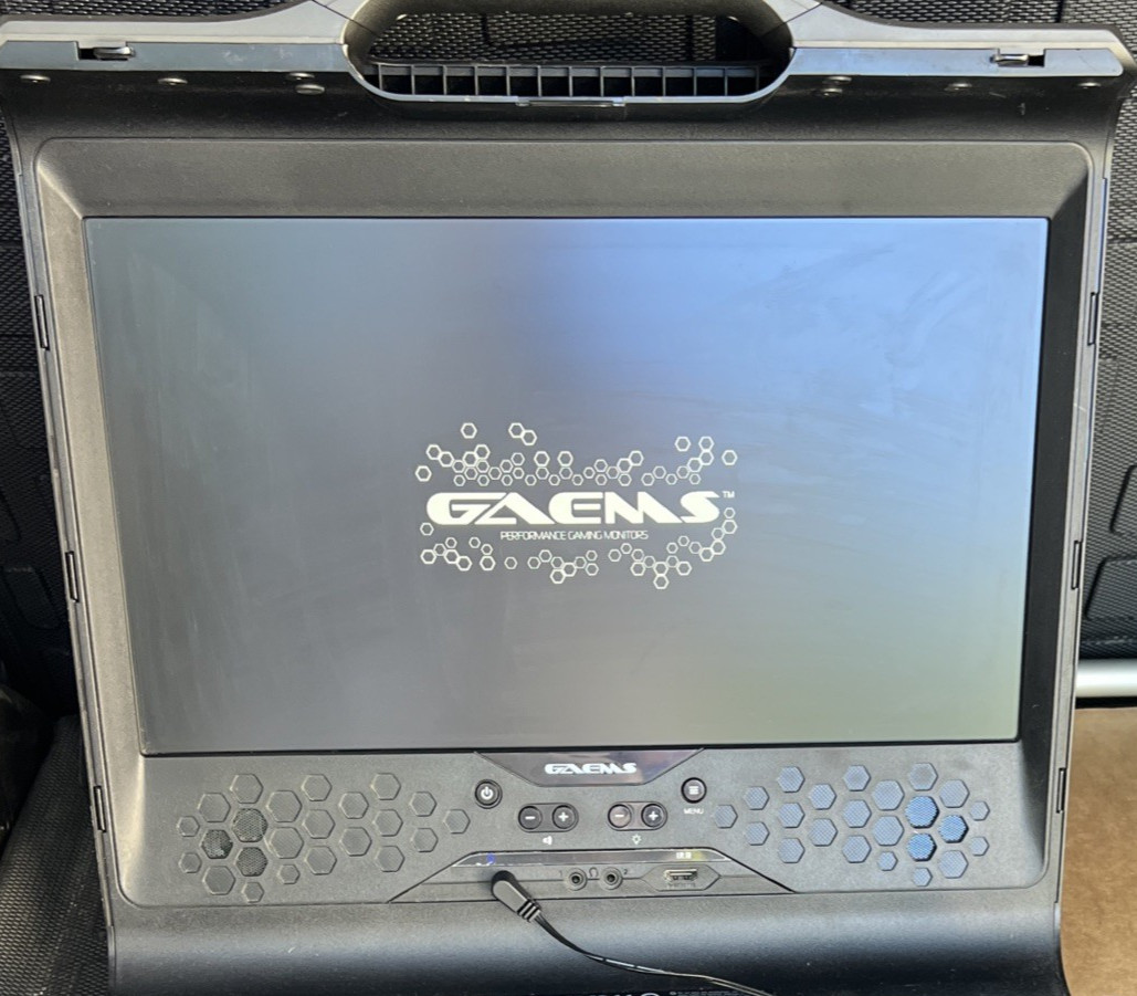 Gaems Sentinel Pro XP Portable Gaming Monitor G170FHD Tested