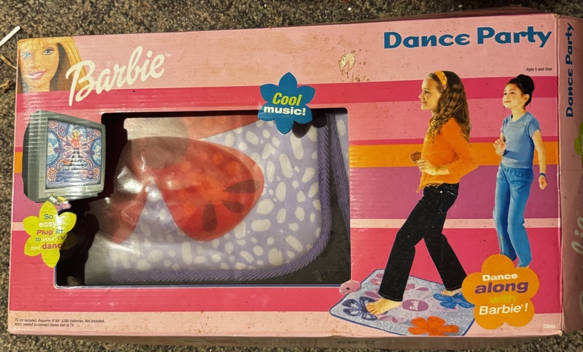 2002 Radica/Mattel “Barbie Dance Party” Dance Pad 26″ x 26″ With Box