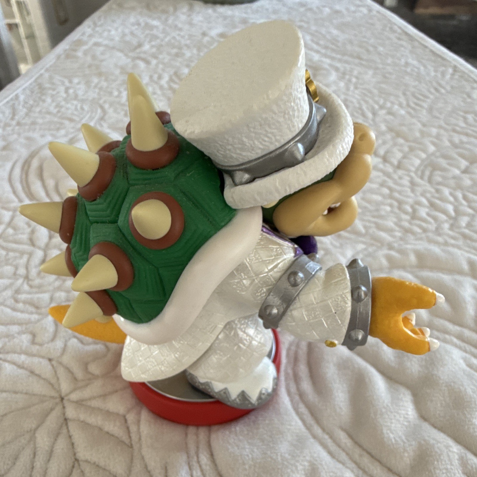 Nintendo amiibo Bowser (Wedding) Figure for Super Mario Odyssey 2017