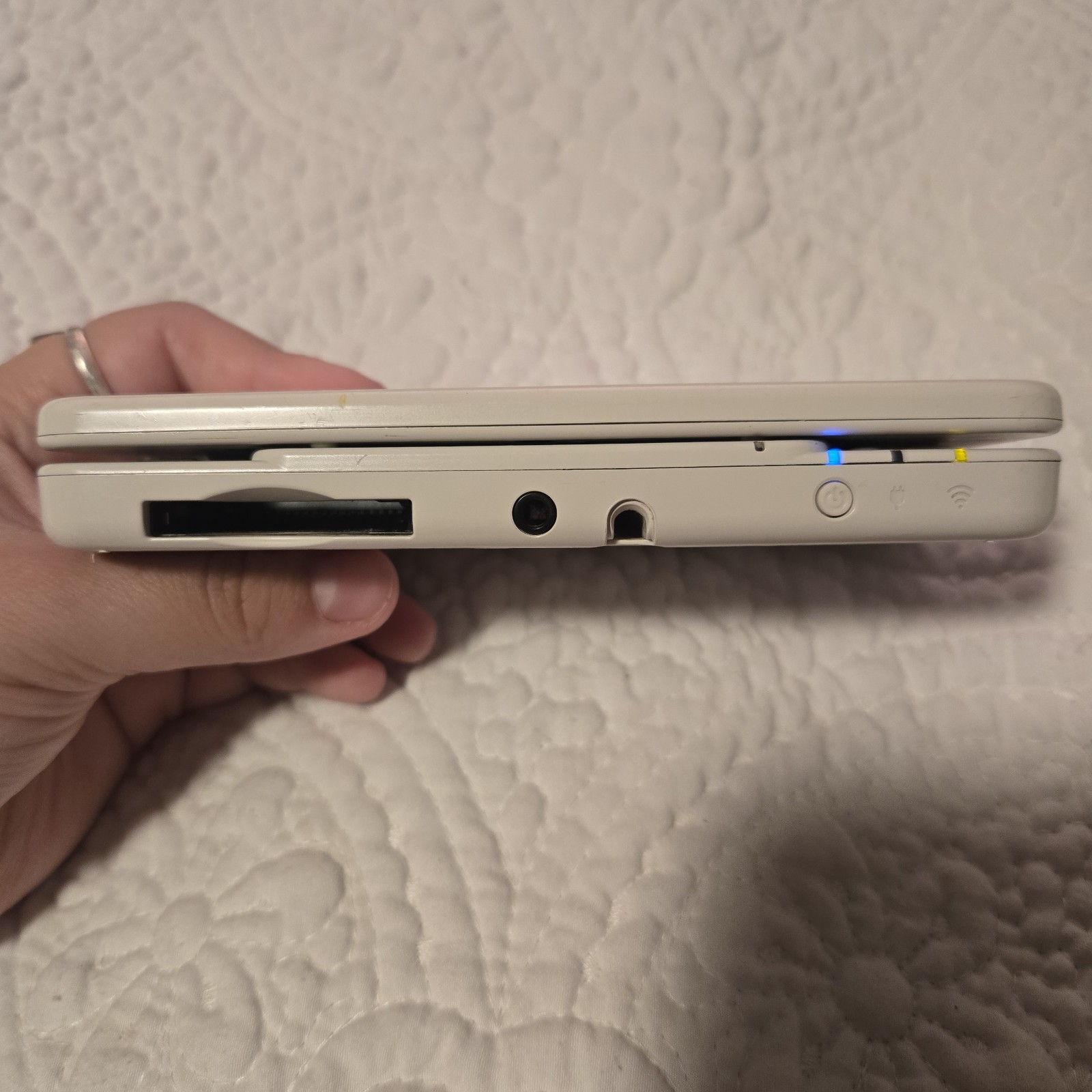 Nintendo New 3DS Super Mario Edition Handheld System – White TESTED No Stylus