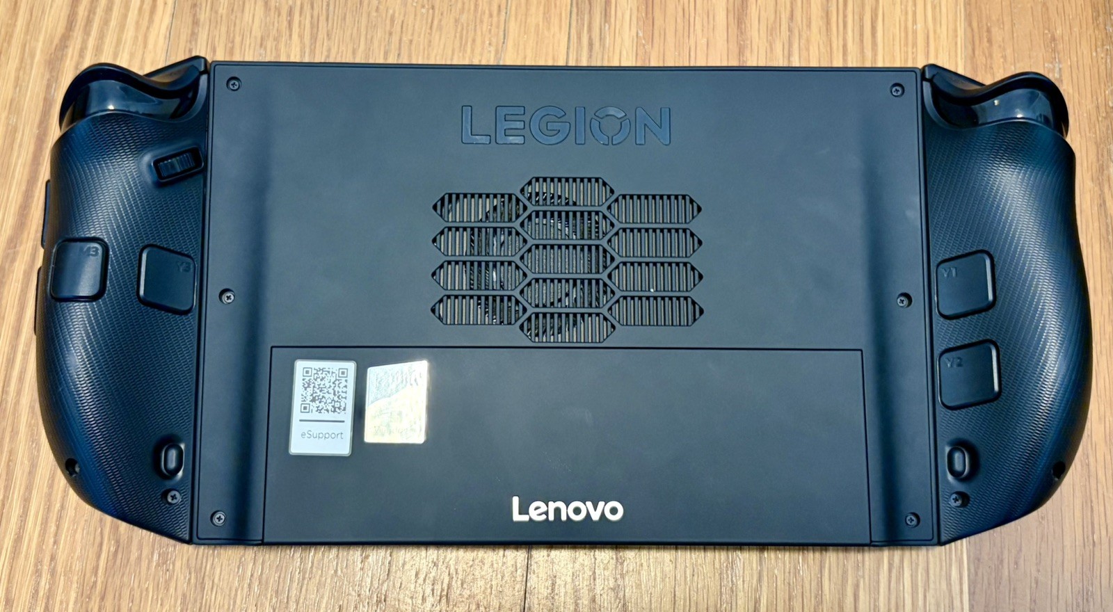 Lenovo Legion Go 2 AMD Ryzen Z2 Extreme 32GB RAM 1TB – SteamOS