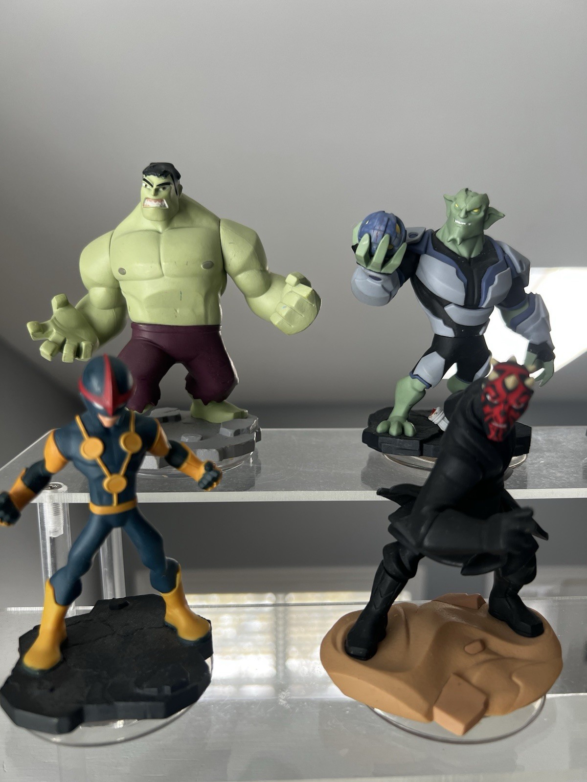 Disney Infinity Figure Lot 8 Marvel 2.0/Star Wars 3.0 Captain America Hulk Yoda