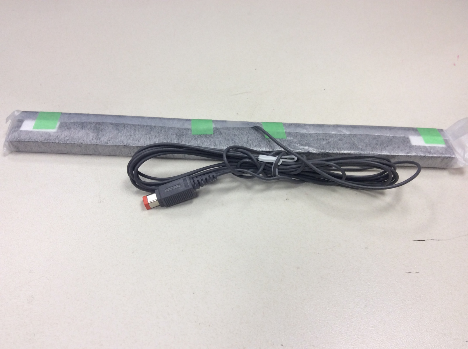 0 OFFICIAL NINTENDO WIRED REMOTE MOTION SENSOR BAR IR FOR NINTENDO Wii / U
