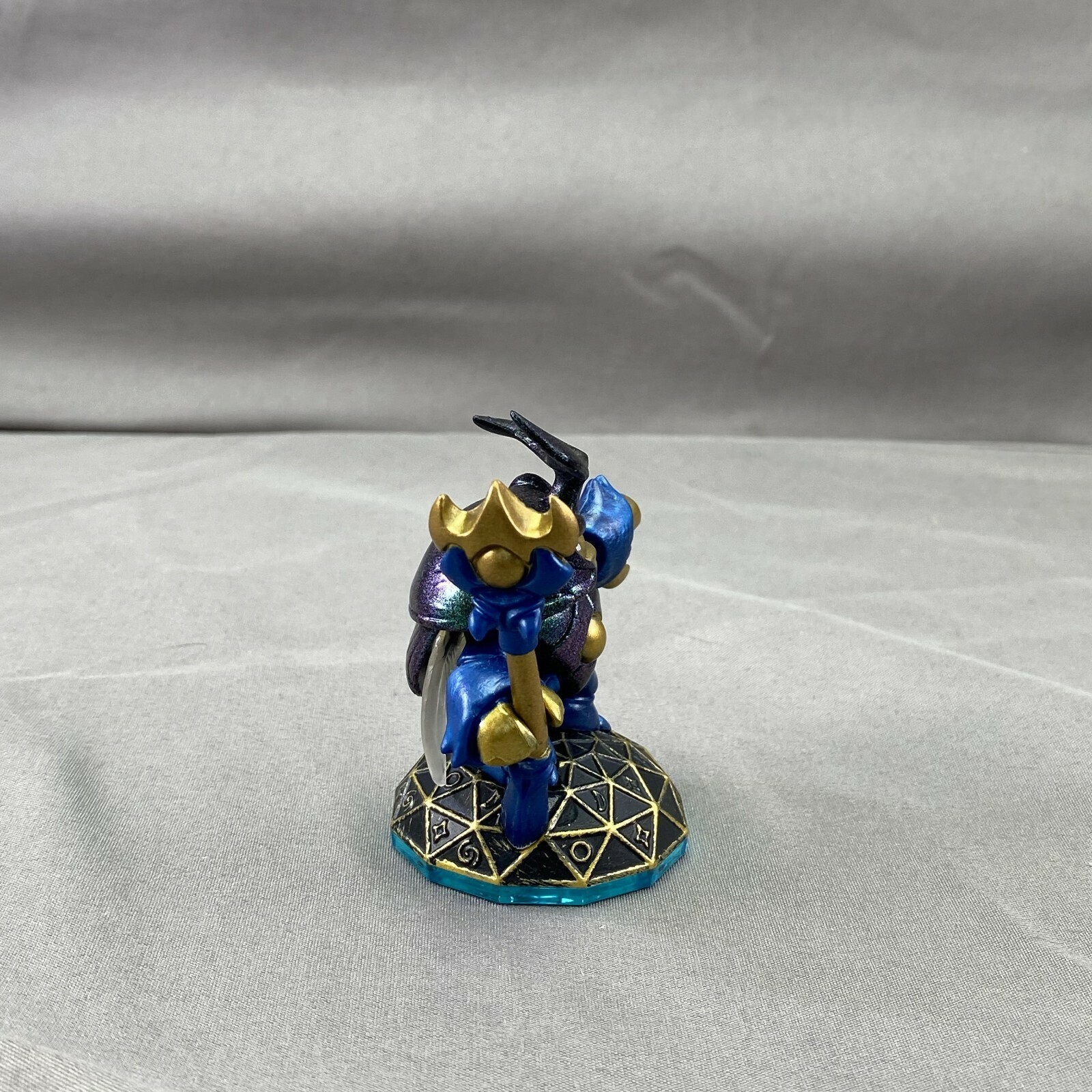 SKYLANDERS SWAP FORCE – DUNE BUG Magic Element Loose Figure with Card