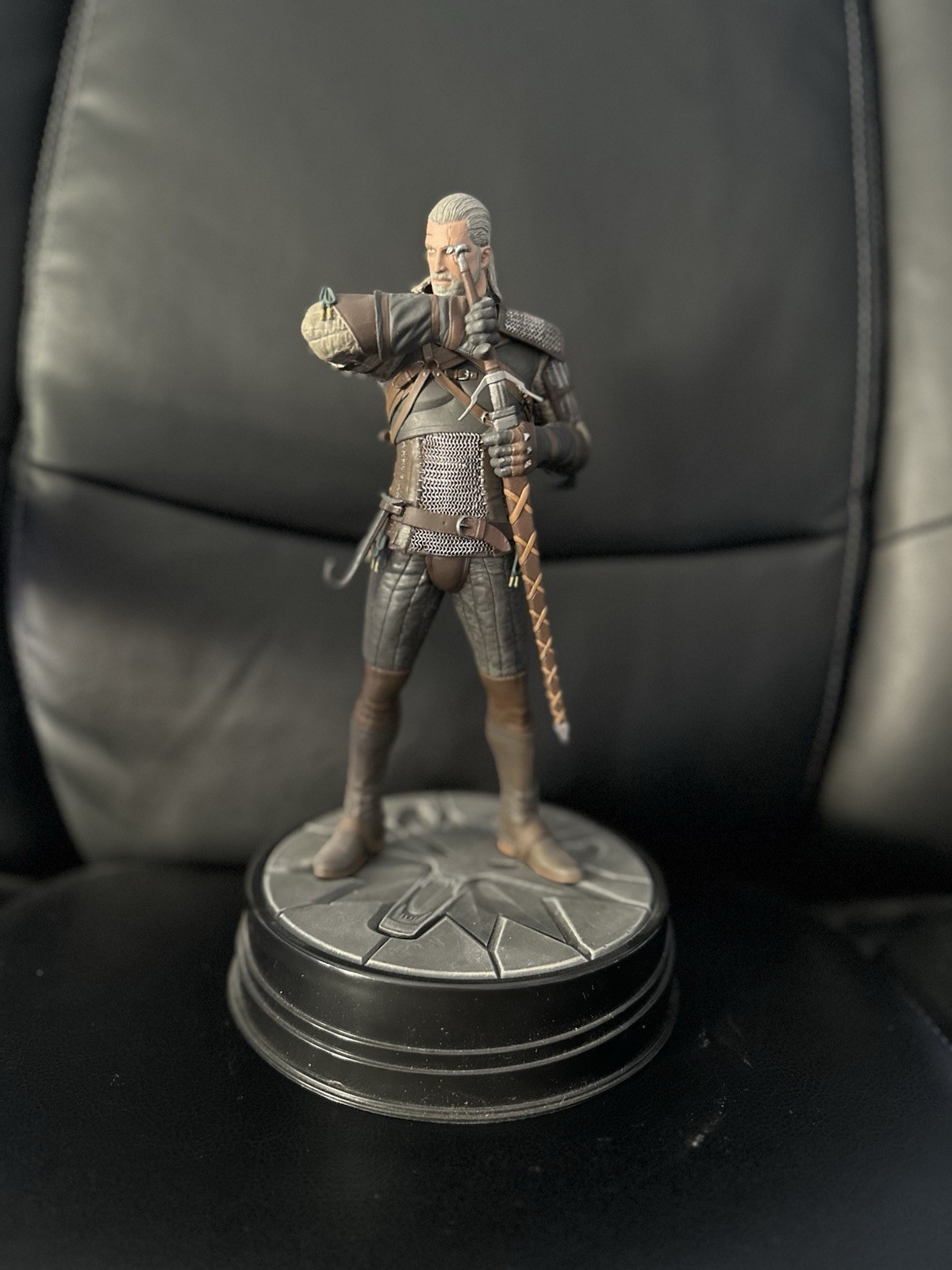 Dark Horse Deluxe The Witcher 3: Wild Hunt Geralt Series 1 Please Read