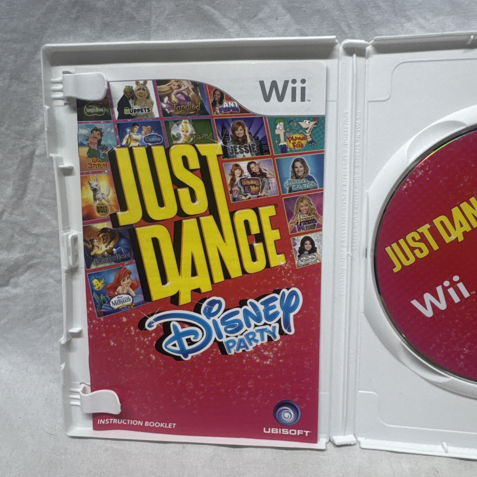 Just Dance: Disney Party (Nintendo Wii, 2012) Complete With Manual & Case