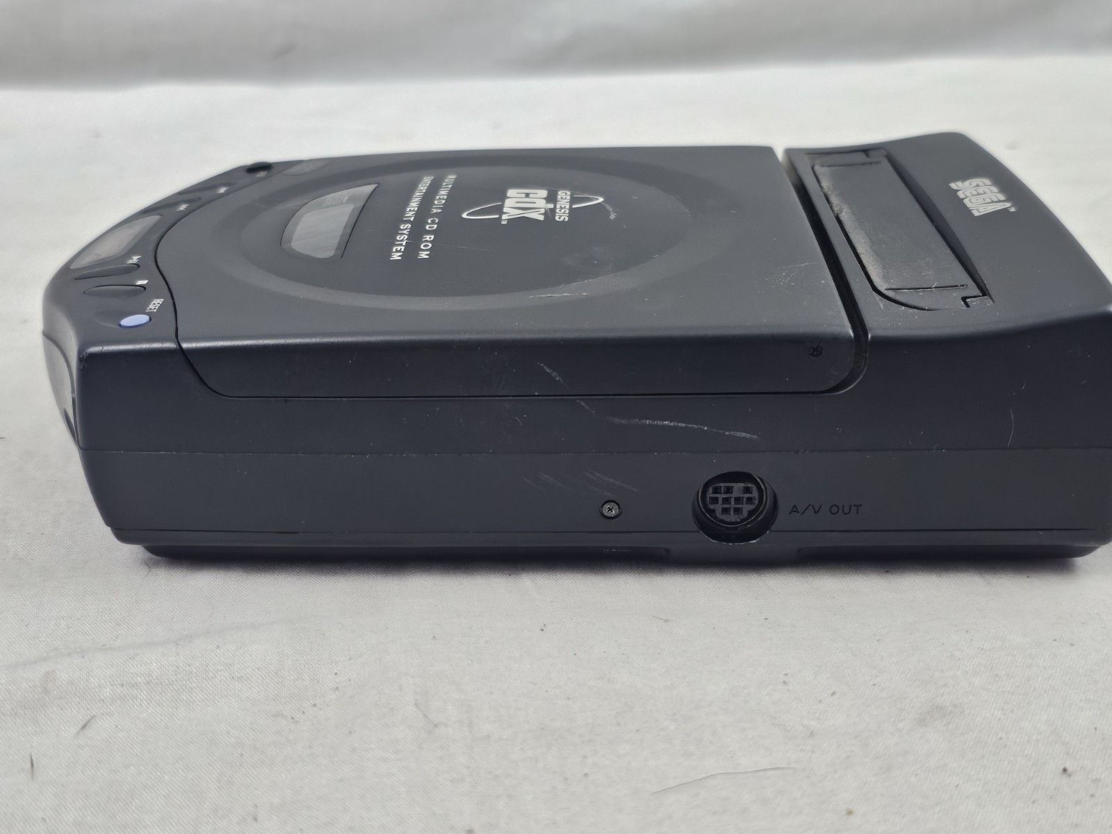 SEGA GENESIS CDX MULTIMEDIA CD ROM SYSTEM MK-4121 W/ 2 GAMES & POWER SUPPLY