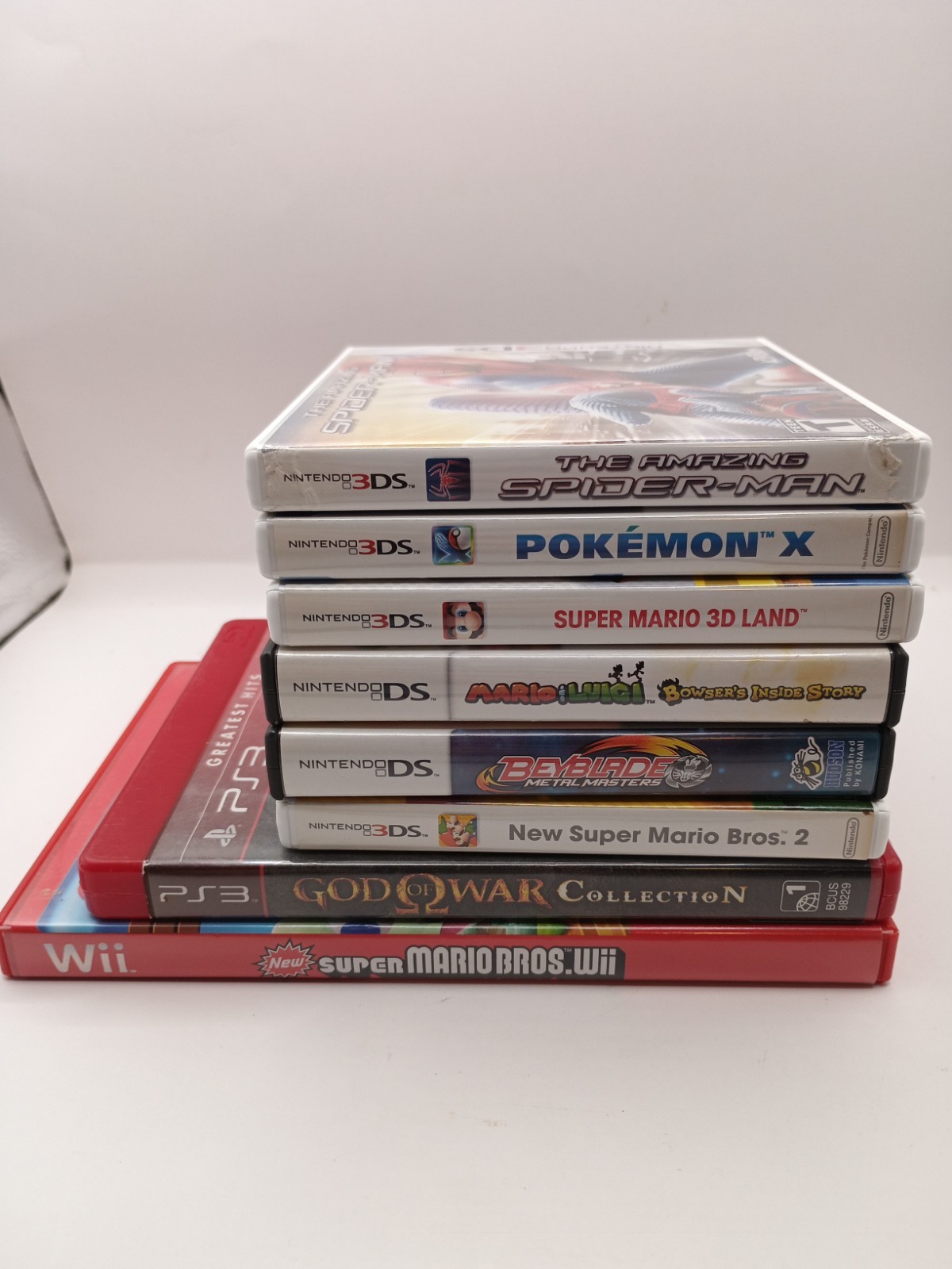Nintendo DS, 3DS, PS3, And Wii Lot Of 8 Case And Manuals Only